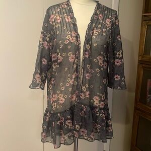 AMERICAN EAGLE SHEER FLORAL KIMONO XS/S